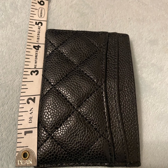 CHANEL Matelasse Caviar Skin Card Case - Picture 10 of 16